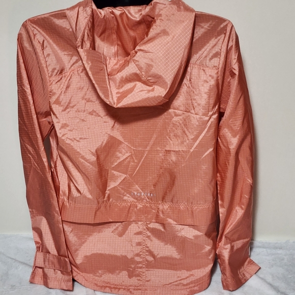 Nike Essential Women's Running Jacket/Orange/ Small/ NEW NO TAG/ Water Repellent - Picture 3 of 17